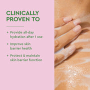 Publicité de produit avec texte sur fond rose et gros plan de la peau.