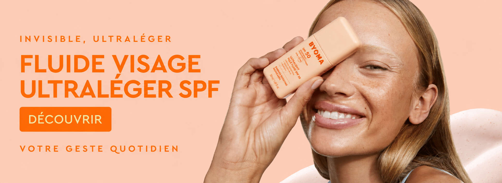 Invisible, ultraléger : le fluide visage ultraléger SPF. Votre geste quotidien.